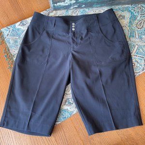 Jofit Everyday Bermuda Golf Shorts Women’s Size 4 Black Stretch Wicking Pockets